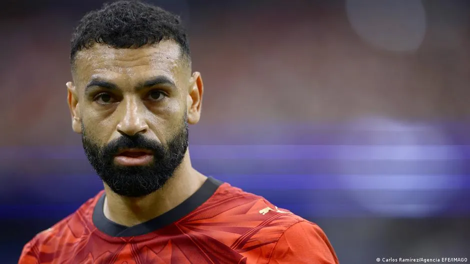 محمد صلاح يواجه عقوبة منع من القيادة لمدة 6 أشهر في إنجلترا